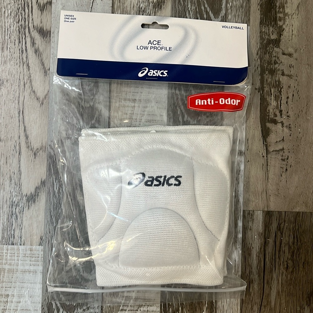 NWT ASICS Volleyball Kneepads